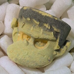 Lush Frankenstein Bath Bomb